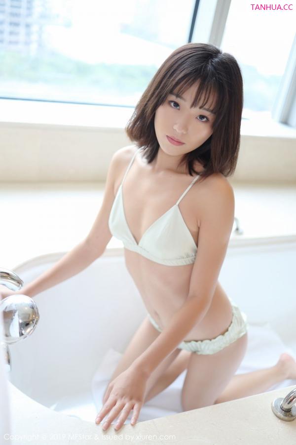 Kely香香  [MFStar]高清写真图 2019.11.13 VOL.229 Baileys 香儿第2张图片
